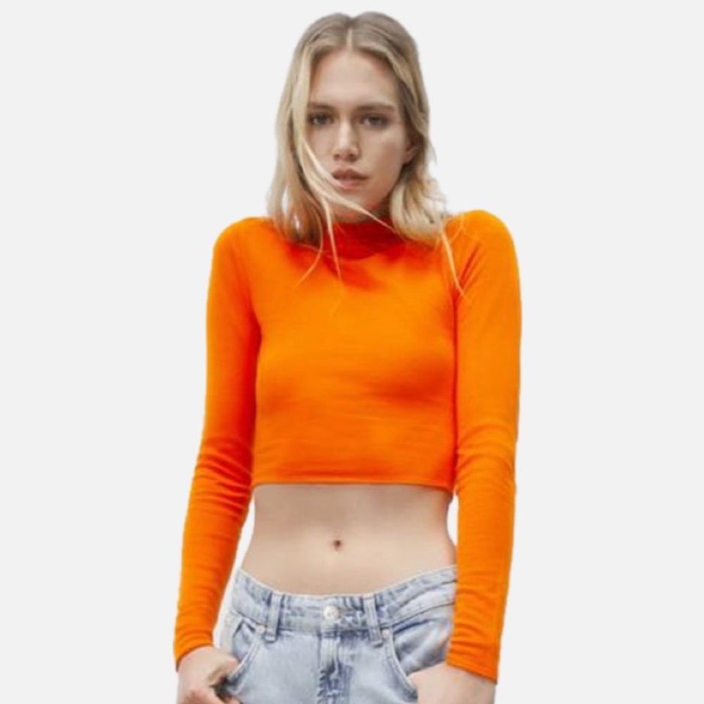 ZARA Knit Sweater With Gathered Shoulders
Vibrant orange/ bright orange